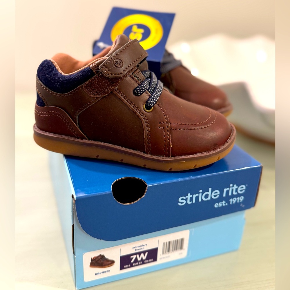 NWT Stride Rite Brown Leather Heritage Collection Shoe Boots